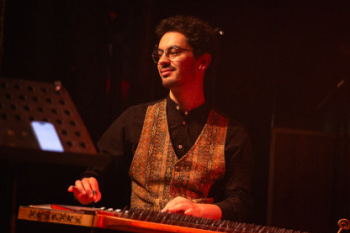 2410-rolaazar-09-13022.jpg