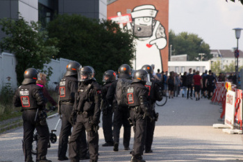 17-g20-youthdemo-4854.jpg