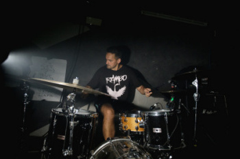 2307-hatehug-06-1189.jpg