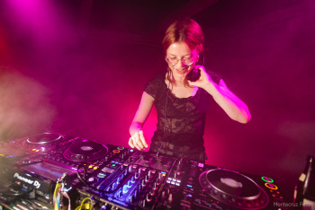 2508-nofuture-02-29011.jpg