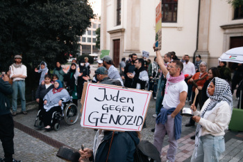 2509-gilanancyprotest-11-1229.jpg