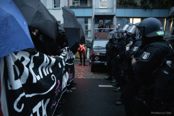 2508-rigaer94demo-11-22022.jpg