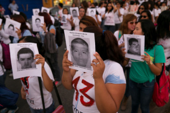 14-accionglobalporayotzinapa-8498.jpg