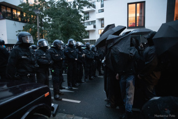 2508-rigaer94demo-16-22035.jpg