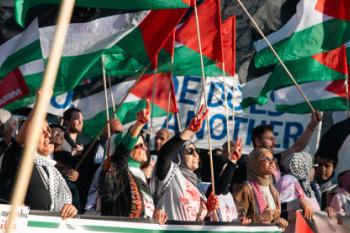 2504-arrestbibi-09-4034.jpg