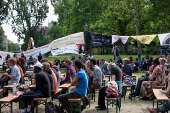 13-refugeetribunal-3203.jpg