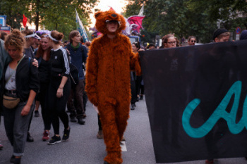 17-rave-g20-2931.jpg
