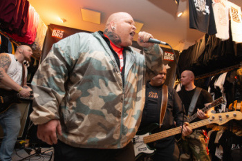 2410-underdogz-11-3016.jpg
