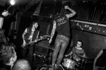 18-lifefucker-0907.jpg
