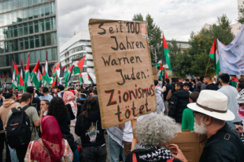 2509-checkpointcharlie-14-22047.jpg