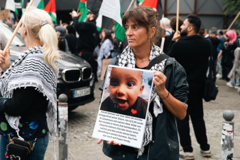 2509-checkpointcharlie-01-22001.jpg